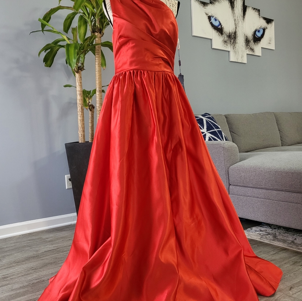 Red Prom Wedding Dress - Picture 2 of 12
